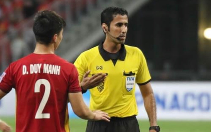 Đừng trách CĐV Việt Nam nổi giận với trọng tài Qatar, vì ai xem cũng thấy xử ép! Ảnh 2