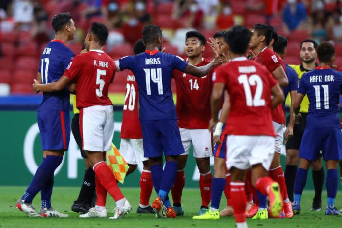 Trọng tài xử ép, Singapore thua đau Indonesia, mất vé chung kết AFF Cup 2020 Ảnh 1