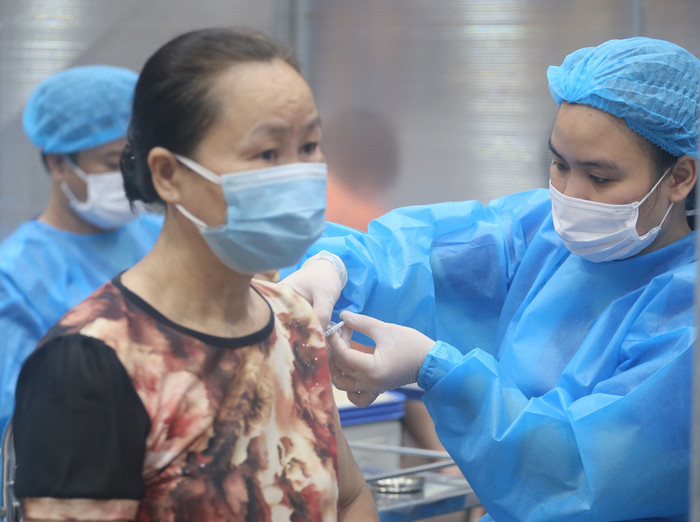Các địa phương đang nỗ lực triển khai tiêm vaccine phòng COVID-19 nhanh chóng đạt mục tiêu đề ra