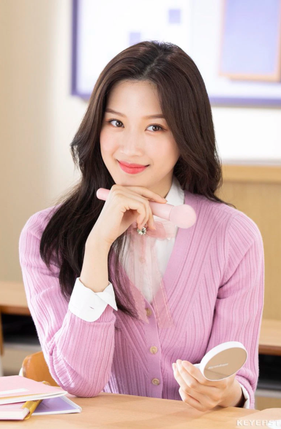 Top 10 nữ diễn viên Hàn xinh đẹp nhất theo bình chọn: Kim Yoo Jung suýt thua trước Kim Hye Yoon Ảnh 6