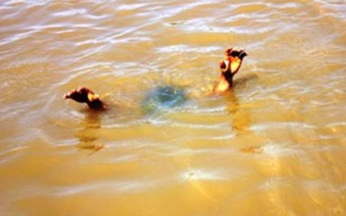 Nghệ An: Ngã xuống hồ cá hòn non bộ, bé 2 tuổi tử vong thương tâm Ảnh 2