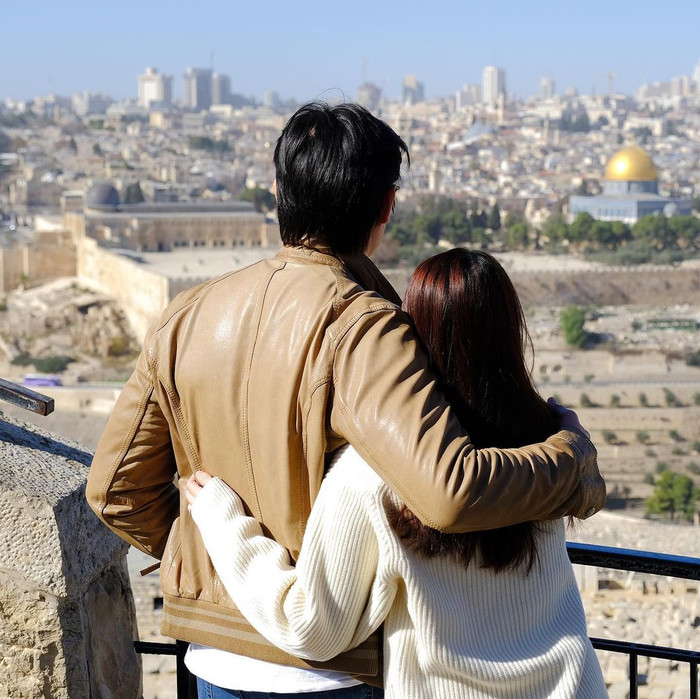 Cách chụp ảnh của mỹ nhân Philippines cũng gây chú ý. Công chúng đang háo hức chờ đợi Marian Rivera chính thức thông báo tin vui.