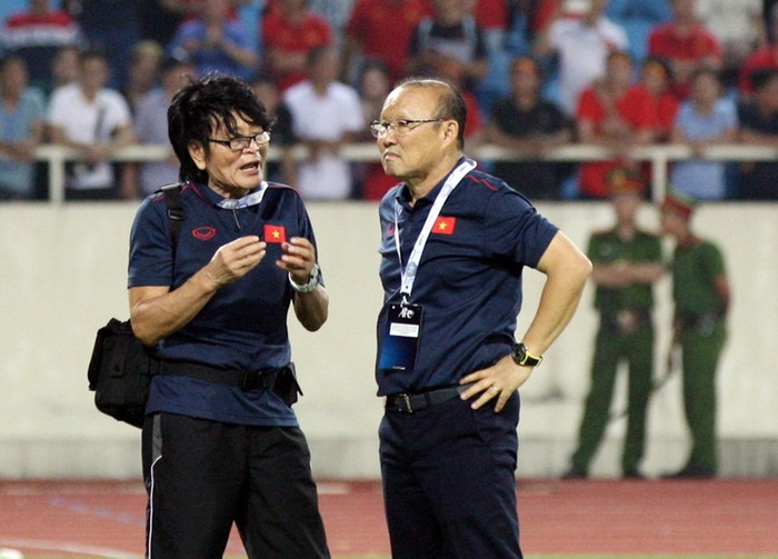 Ông Choi chịu áp lực khá nhiều thời gian qua sau những ca chấn thương nặng của Đình Trọng, Văn Hậu.