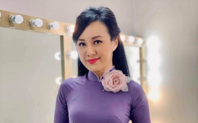 Danh tính người thay thế BTV Hoài Anh dẫn Thời Sự VTV, tưởng ai xa lạ hóa ra là gương mặt thân quen Ảnh 2