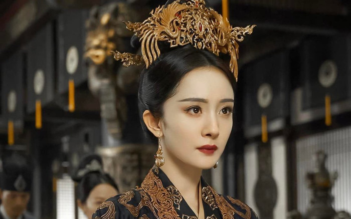 Dương Mịch chia sẻ quan điểm về chuyện tình cảm ở tuổi 35: 'Tôi mong chờ tình yêu mỗi ngày' Ảnh 2