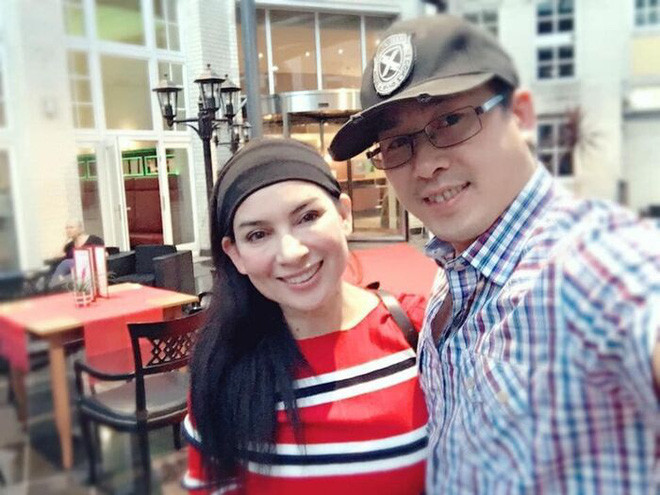 Do bố mẹ mất từ sớm nên ca sĩ Phi Nhung đã nuôi nấng và là chỗ dựa tinh thần cho em trai suốt nhiều năm qua. Khi hay tin chị gái bệnh nặng, Tommy cũng sẵn sàng hy sinh tuổi thọ để đổi lại bình an cho ca sĩ Phi Nhung nhưng cuối cùng phép màu đã không xảy ra.