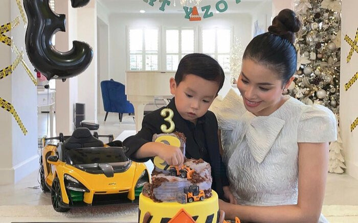 Đụng hàng cùng 'ngọc nữ' Ninh Dương Lan Ngọc, liệu Hoa hậu Phạm Hương có bị lấn át? Ảnh 2