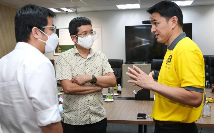 Kiatisak gặp bầu Hải và tiết lộ ước mơ lớn Ảnh 2