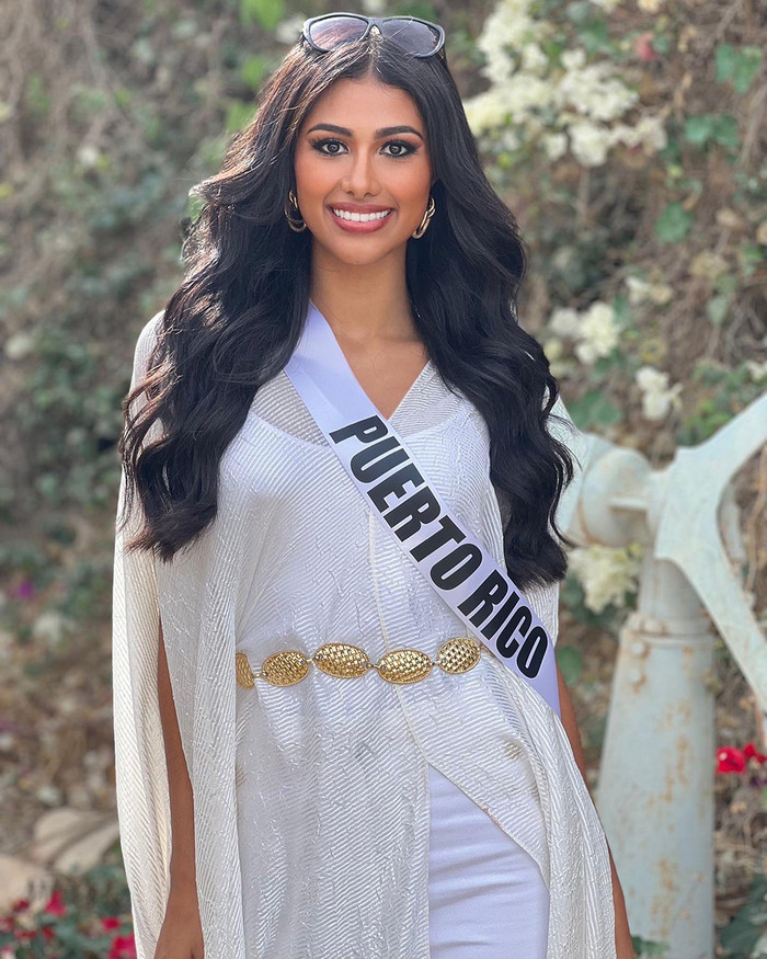 Ngay khi cuộc thi khép lại, tân Hoa hậu Hoàn bị đại diện Puerto Rico - Michelle Colón bỏ theo dõi trên Instagram, đồng thời tiết lộ về tính cách thật.