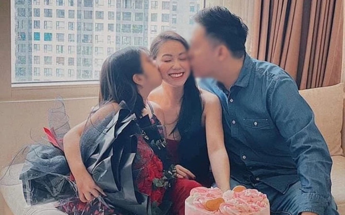 Hình ảnh bé 8 tuổi từng hôn má 'dì ghẻ' chúc mừng tiệc sinh nhật ngọt ngào gây xót xa Ảnh 2