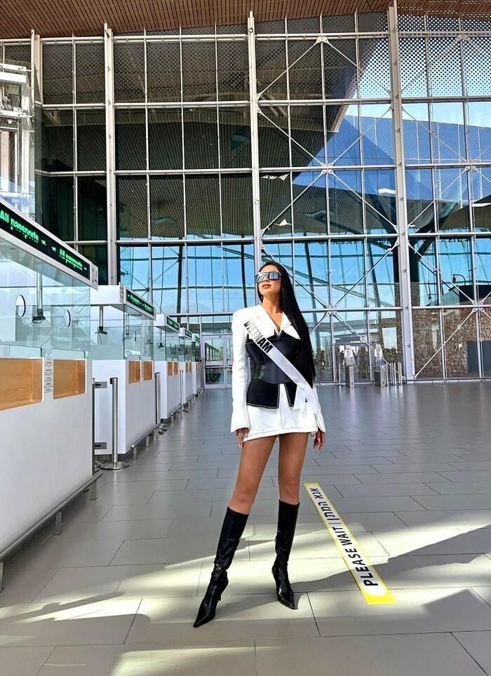 Trước đó, Kim Duyên cũng từng xuất hiện cực ngầu khi tham dự Miss Universe.