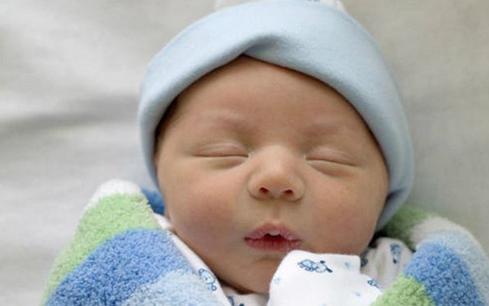 Đã triệt sản nhưng vẫn có con, chồng quỳ sụp dưới chân vợ khi biết sự thật Ảnh 2