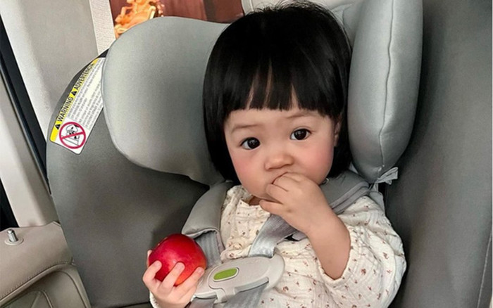 Suchin nhà Đàm Thu Trang - Cường Đôla dát hàng hiệu từ bé nhưng lại mê món ăn giá rẻ Ảnh 2