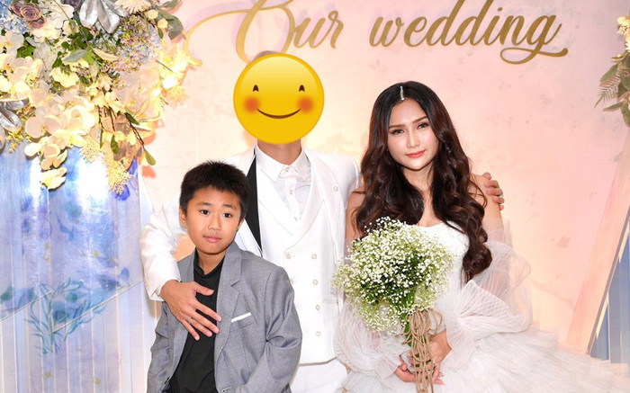 Một sao nam Vbiz viết tâm thư khẳng định: “Không phải mẹ kế nào cũng độc ác