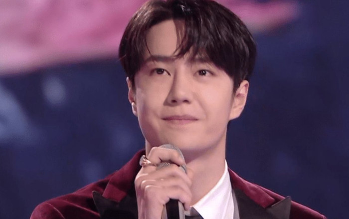 Vương Nhất Bác bị cư dân mạng chê bai đã lên cân khi biểu diễn tại concert giao thừa Ảnh 2