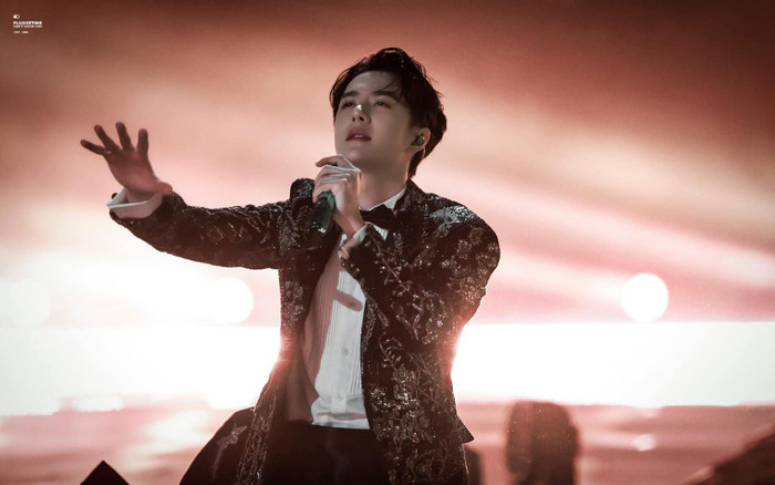 Concert giao thừa Hồ Nam: Vương Nhất Bác bị nghi hát nhép, Angela Baby gầy phát sợ Ảnh 2