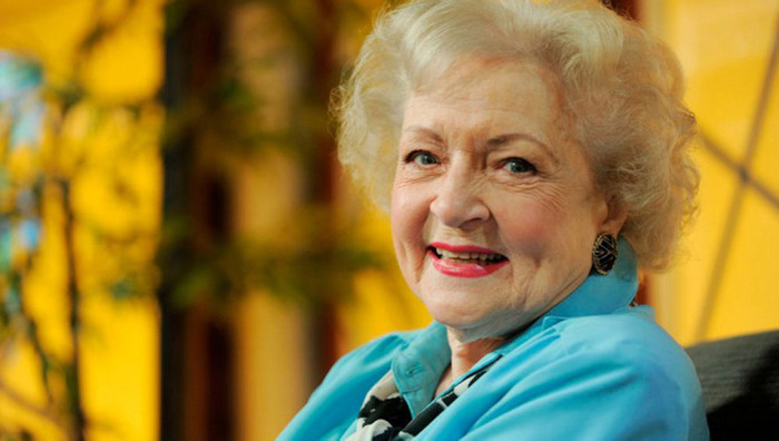 Nữ ngôi sao quyền lực Hollywood Betty White qua đời ở tuổi 99 Ảnh 2