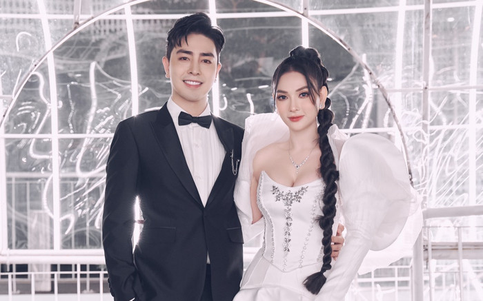 Ca sĩ Thu Thủy: Cảm thấy may mắn vì được ông xã ủng hộ, đam mê ca hát chưa bao giờ 'giảm nhiệt' Ảnh 2