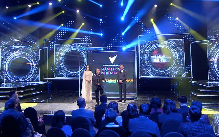 Lễ trao giải VTV Awards: MC Xuân Bắc được vinh danh, Mỹ Anh xứng danh 'con nhà nòi' Ảnh 2