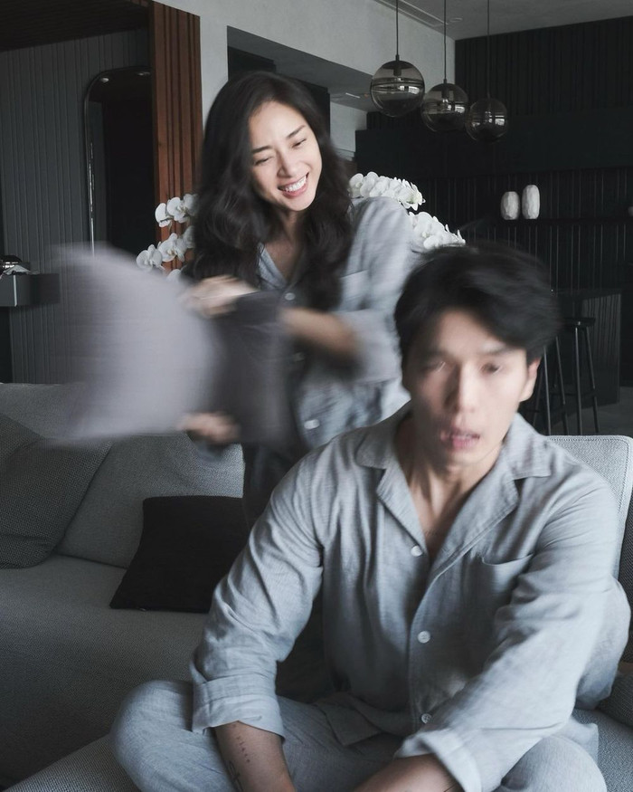  Cặp đôi Ngô Thanh Vân - Huy Trần hạnh phúc bên nhau đón năm mới. 