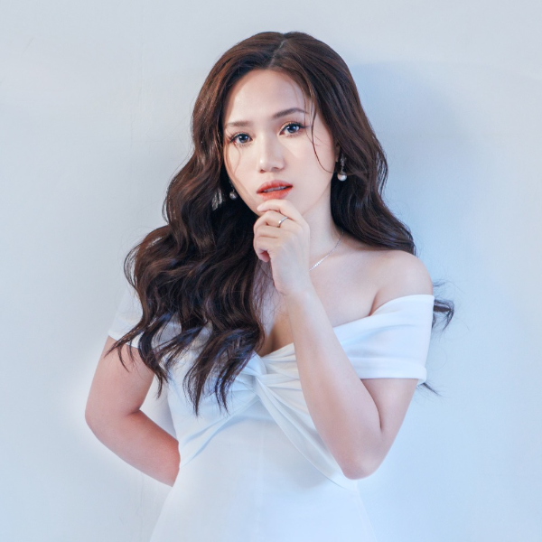 NS Đức Trí hội ngộ Lê Hiếu, Thùy Chi, Uyên Linh trong đêm nhạc đặc biệt Ảnh 7