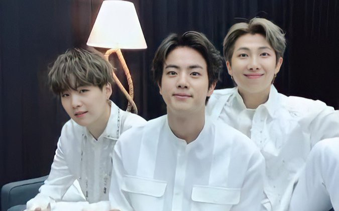 Tin vui tới tấp của fan BTS: Jin và RM bình phục khỏi COVID, Suga lập kỉ lục trên nền tảng quốc tế Ảnh 2