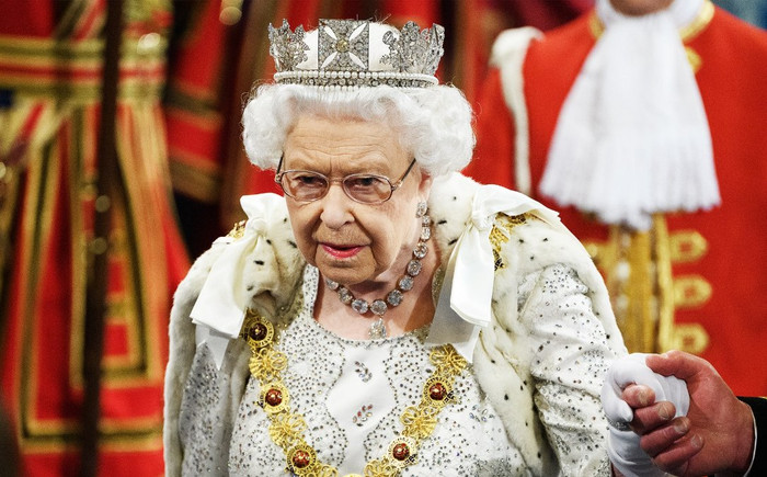 9 món trang sức nổi tiếng ẩn chứa nhiều bí mật của hoàng gia Ảnh 2