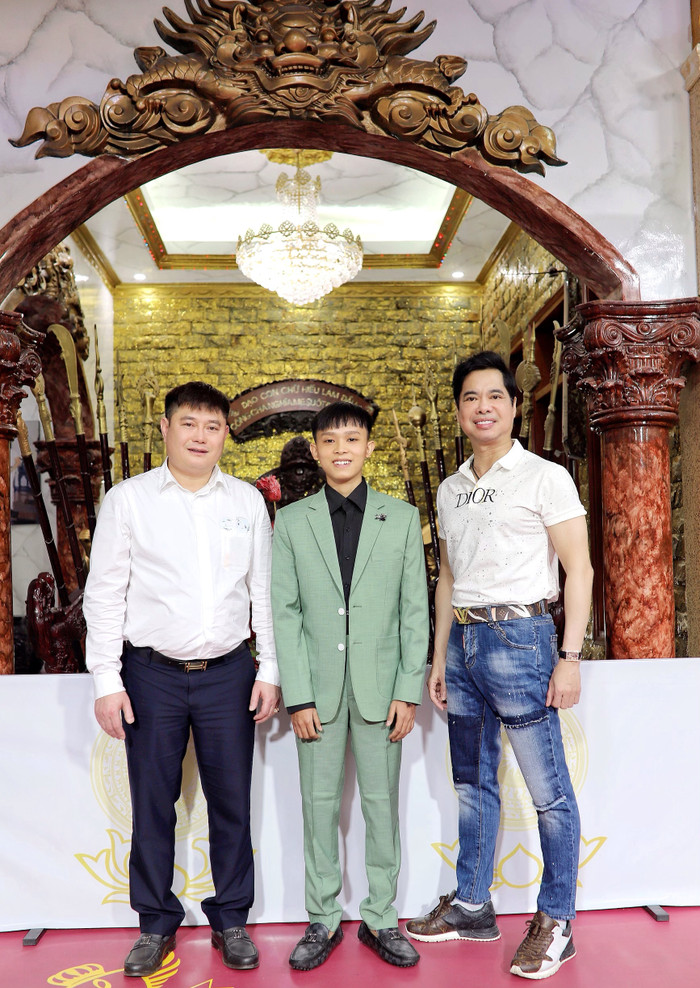 Hồ Văn Cường đã chính thức xuất hiện trước công chúng sau loạt ồn ào 