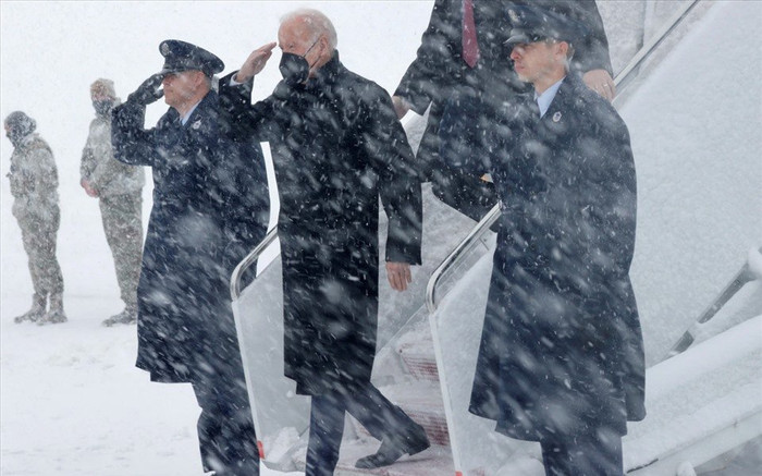 Tổng thống Mỹ Joe Biden mắc kẹt trên Không lực Một vì bão tuyết kỷ lục Ảnh 2