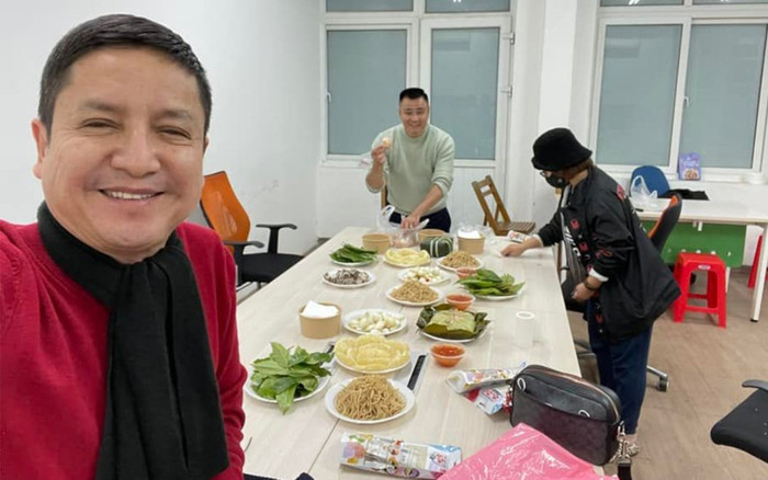 Nghệ sĩ Chí Trung tiết lộ về bữa cơm của các 'Táo Quân', một vạch mới được ăn Ảnh 2