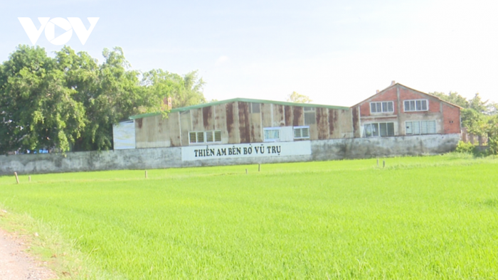 Tịnh Thất Bồng Lai sau này được đổi tên thành Thiền Am Bên Bờ Vũ Trụ