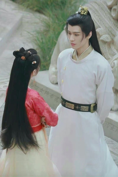 6 nam thần Cbiz đọ tạo hình cổ trang năm 2022: Cung Tuấn đẹp mê ly nhưng vẫn xấu hơn La Vân Hi, Hứa Khải Ảnh 4