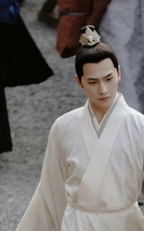 6 nam thần Cbiz đọ tạo hình cổ trang năm 2022: Cung Tuấn đẹp mê ly nhưng vẫn xấu hơn La Vân Hi, Hứa Khải Ảnh 17