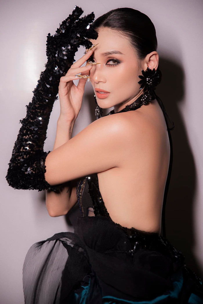 Võ Hoàng Yến sẽ cảm thấy thế nào sau khi xem lại MV này của mình!