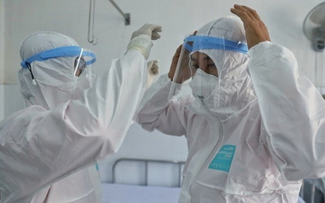 Sáng 7/1: Hơn 900 bệnh nhân COVID-19 nặng đang thở máy và ECMO Ảnh 2