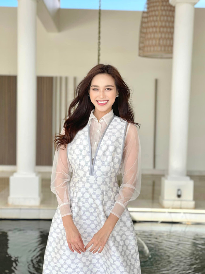 Trong suốt thời gian thi Miss World, Đỗ Thị Hà sụt cân khá nhiều.