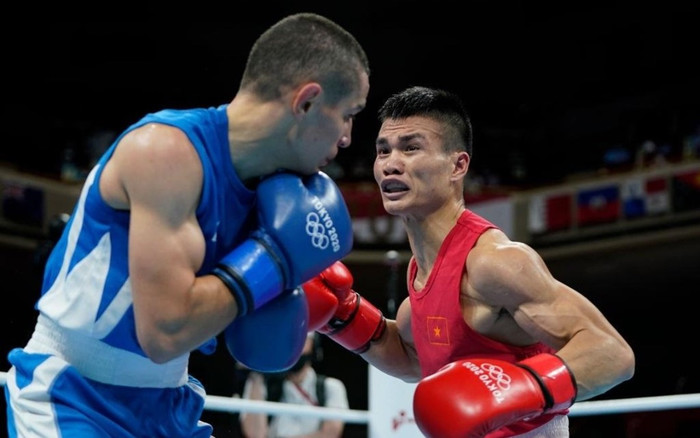 Hai tay đấm boxing chuyên nghiệp sẽ bước lên võ đài The Champion Ảnh 2