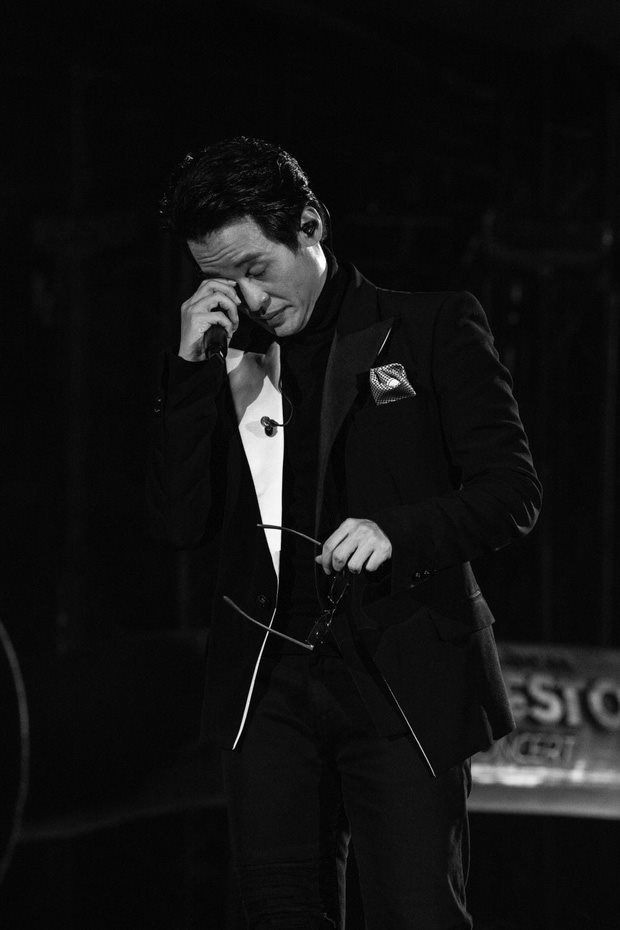 Đang hát bỗng òa khóc nức nở: Chuyện gì xảy ra với Hà Anh Tuấn thế này? Ảnh 6