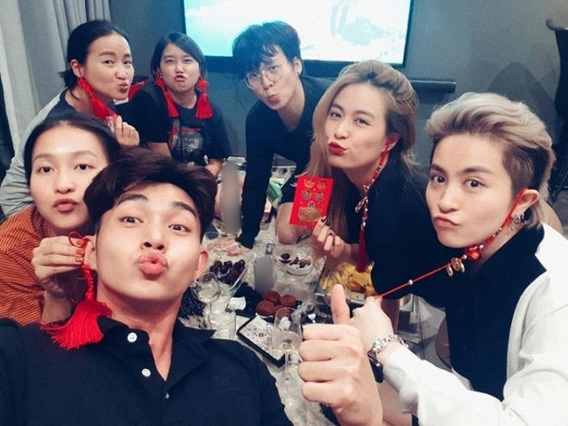 Jun Phạm và Gil Lê đều có mối quan hệ thân thiết trong nhóm bạn 'quyền lực'.