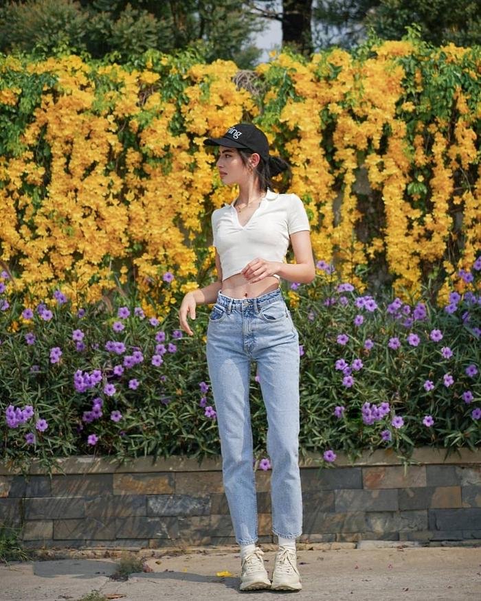 Học cách mix áo crop top của Mai Davika: Từ dễ thương đến quyến rũ đủ cả! Ảnh 3