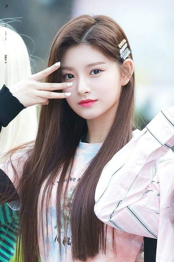 Yiren (EVERGLOW) dừng hoạt động cùng nhóm để trở về Trung Quốc, dân mạng chỉ trích 'ăn cháo đá bát' Ảnh 1