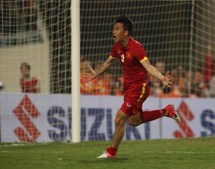 Cầu thủ hay nhất lịch sử AFF Cup: Công Vinh đấu Chanathip, không có Kiatisak Ảnh 1