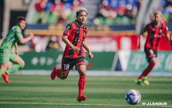 'Messi Thái' chính thức gia nhập nhà vô địch Nhật Bản với bản hợp đồng kỷ lục Ảnh 2