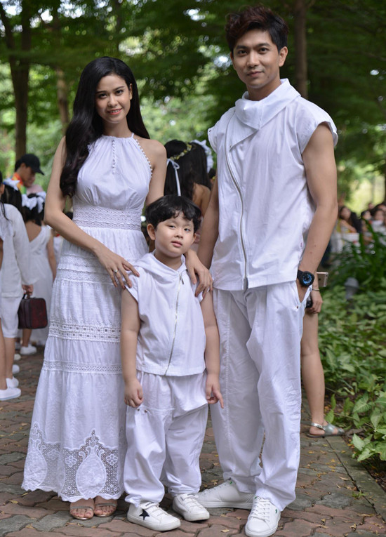 Tim - Trương Quỳnh Anh và con trai thuở còn mặn nồng