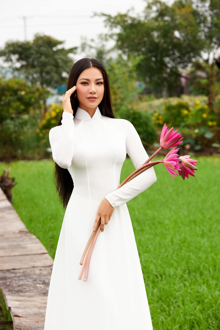 Chia sẻ của người đẹp gốc Cần Thơ khiến nhiều khán giả lo lắng.