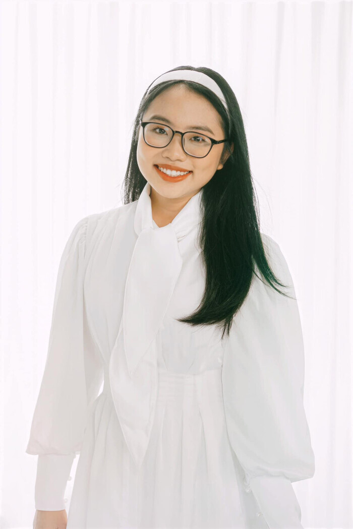 'Cô bé dân ca' ngày hôm nay đã bước sang tuổi 19
