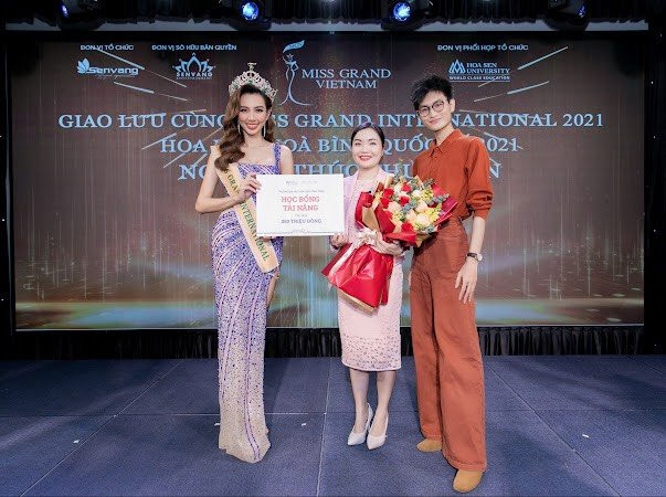 Hiệu trưởng ĐH Hoa Sen lần đầu chia sẻ cảm xúc khi Thùy Tiên được xướng tên tại Miss Grand International Ảnh 4