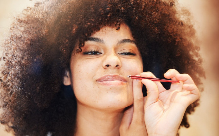 6 cách tự nhiên giúp ngăn chặn sự phát triển của lông mặt Ảnh 2