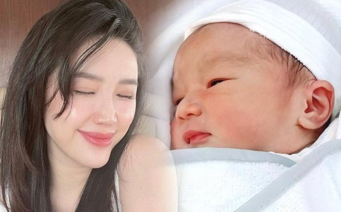 Bảo Thy hiếm hoi chia sẻ ảnh cận mặt con, cho biết tự khóc cười một mình mỗi ngày Ảnh 2