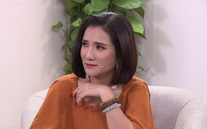 MC Cát Tường gặp sự cố 'tức muốn hộc máu' trên đường đi quay Ảnh 2